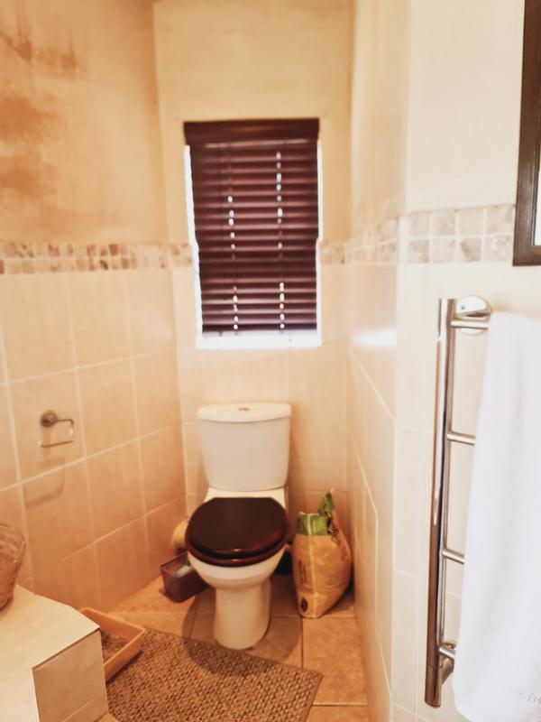 2 Bedroom Property for Sale in Rugby Western Cape